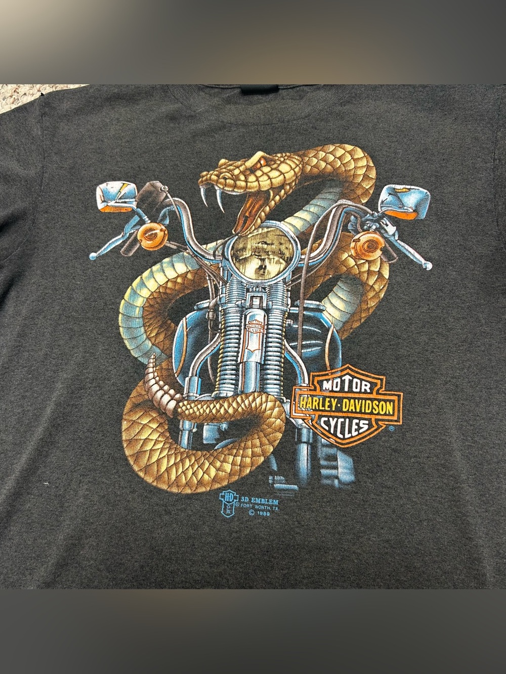 Vintage Harley Davidson 3D Emblem Single Stitch T-Shirt Snake Bike S/M Faded 89’
